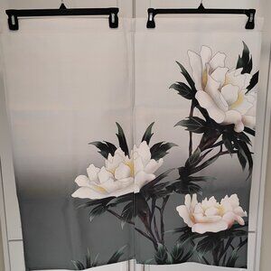 White Peonies Japanese Style Noren Doorway Curtain For Home Decor